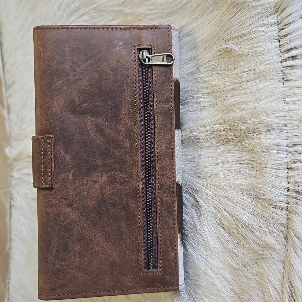 Cowhide Leather Wallet - Picture 9 of 13